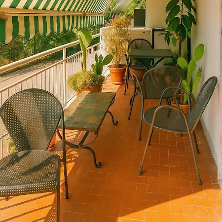 Residenza Paradiso Rum i privatbostad *